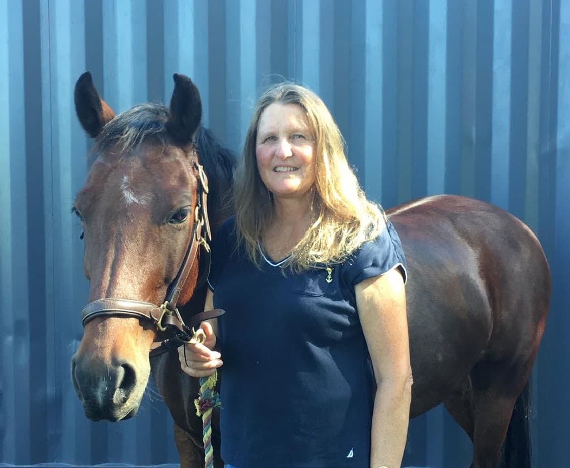 0178: Sue Green - Travelling the World, While Working With Horses cover art